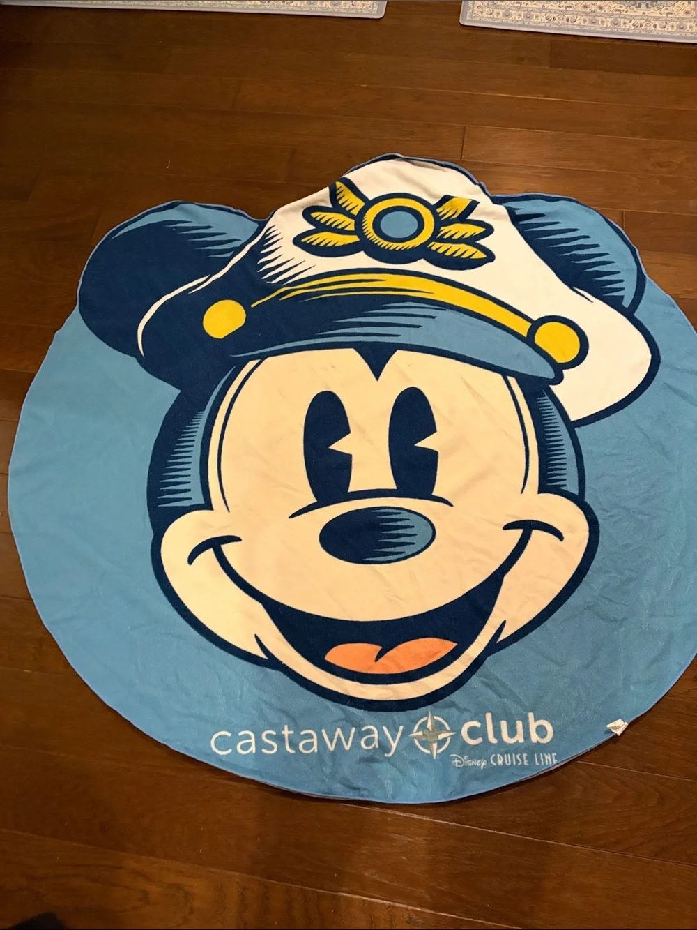 Disney Crusie Line Castaway Club Mickey Mouse Round Beach Towel
